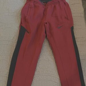 Nike sweatpants women’s XS fleece maroon EUC